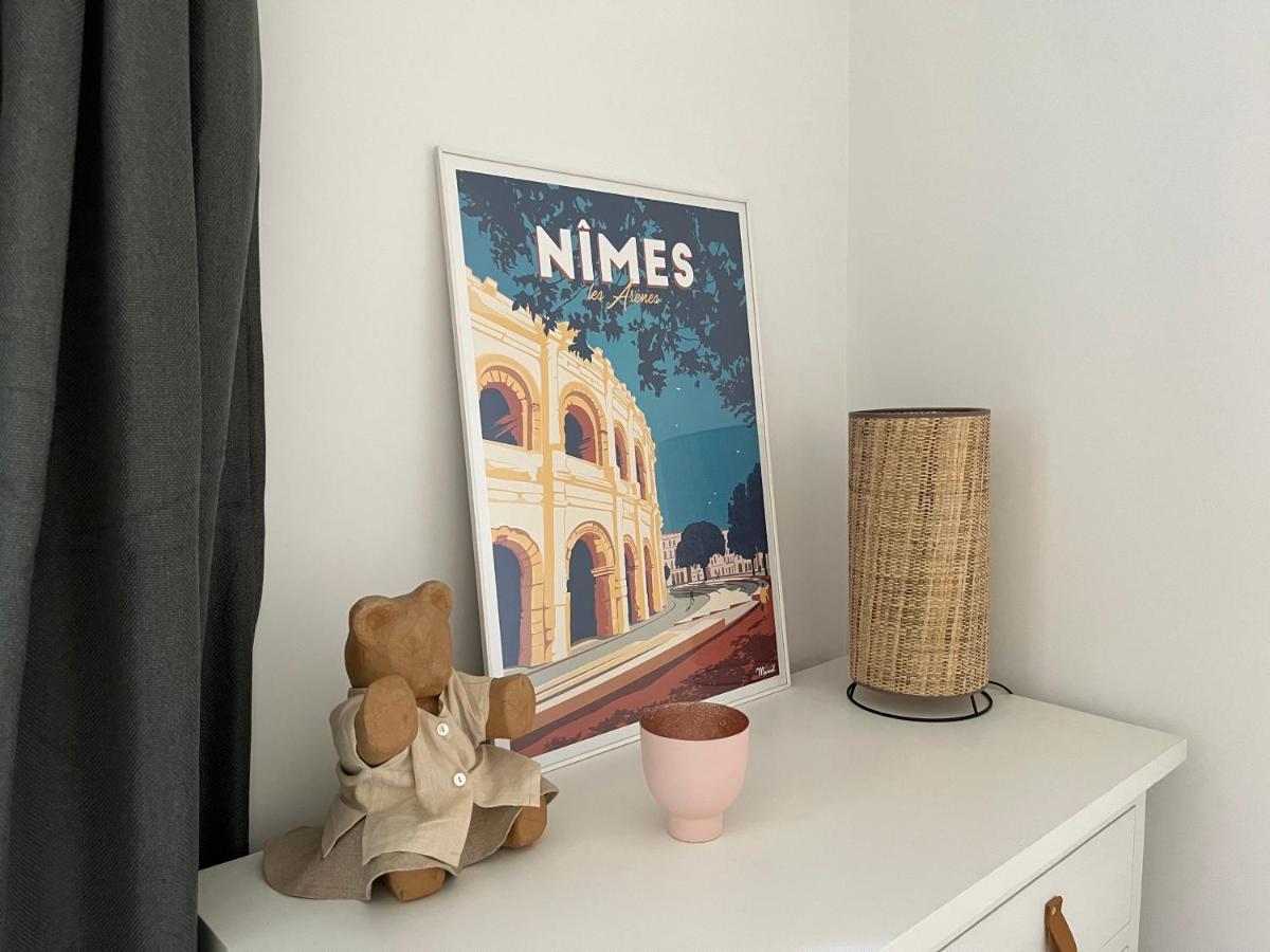 Nimes , appartement rénové dans immeuble classé. Exterior foto